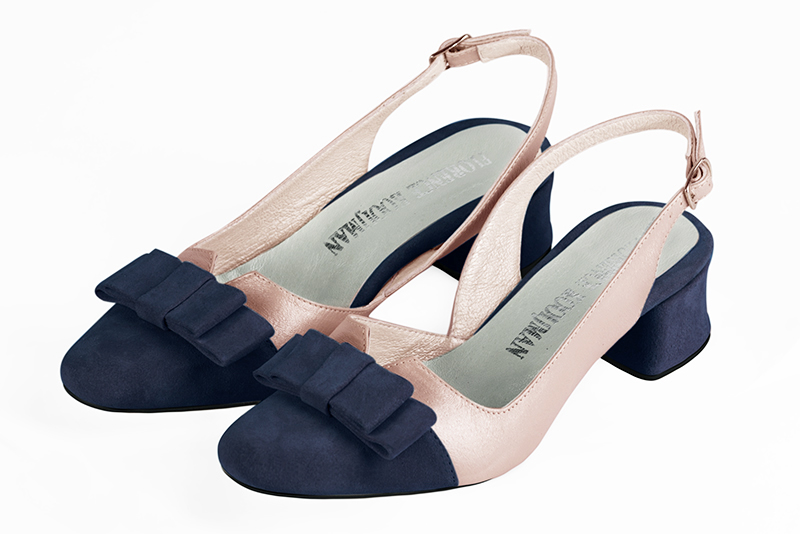 Navy blue and powder pink women's open back shoes, with a knot. Round toe. Low flare heels. Front view - Florence KOOIJMAN